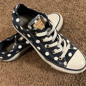 Converse women’s size 6